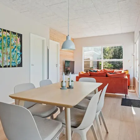3 Bedroom Cozy In Ejstrupholm