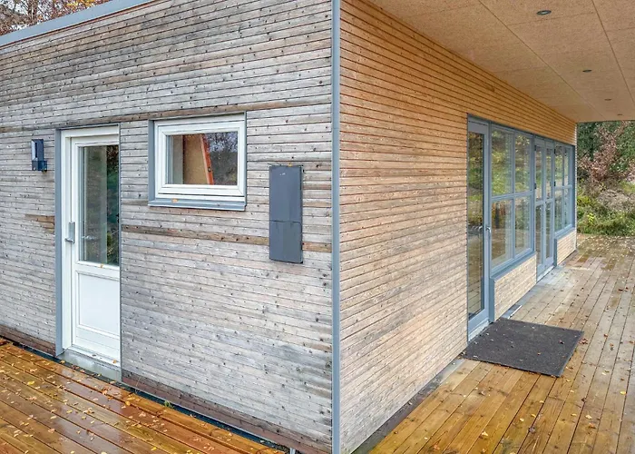 3 Bedroom Cozy In Ejstrupholm Feriehus Krejbjerg